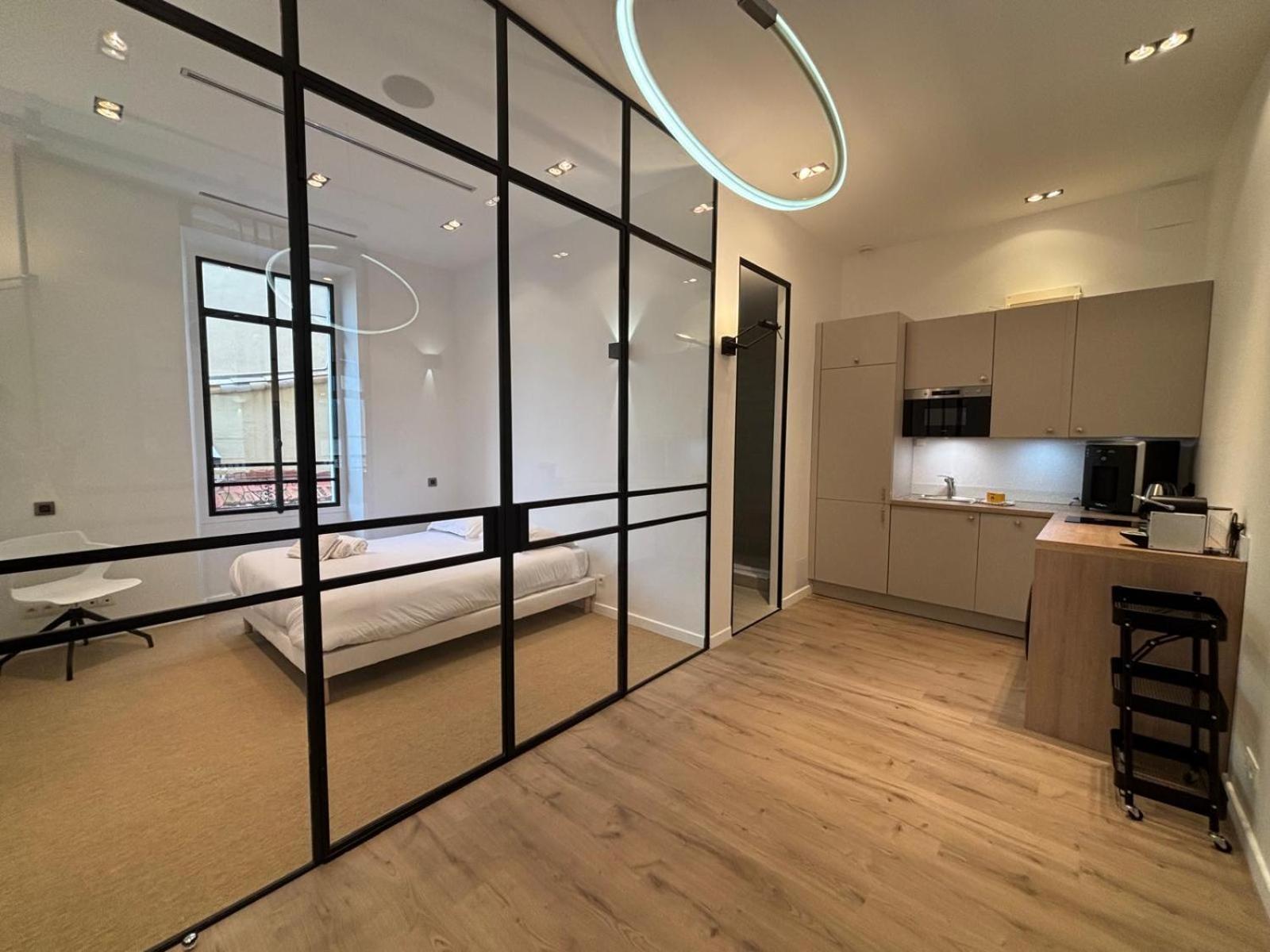 Le 121 - Loft Design Rue D'antibes * Cannes